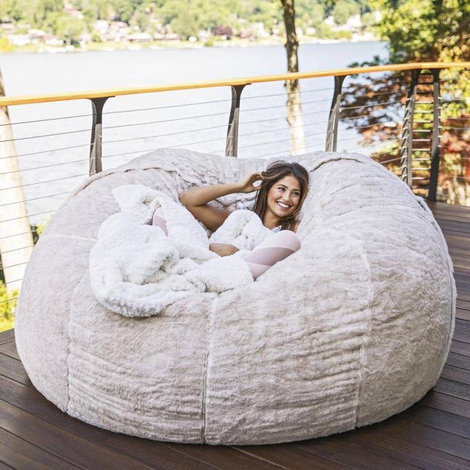 Zewnętrzne 7ft Giant Bean Bag Krzesło Lounge Soft Faux Fur Tkanina EPS wypełnienie 9
