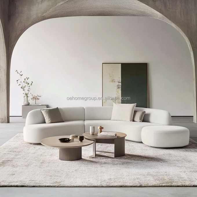 Meble z podwójnym siedziskiem w stylu z tuftowanym oparciem, biała sofa typu love seat z drewnianym okrągłym księżycowym poduszką z tkaniny, obowiązkowa pozycja w hotelu 3
