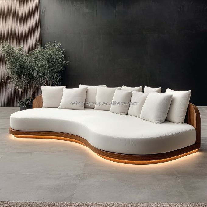 Meble z podwójnym siedziskiem w stylu z tuftowanym oparciem, biała sofa typu love seat z drewnianym okrągłym księżycowym poduszką z tkaniny, obowiązkowa pozycja w hotelu 6